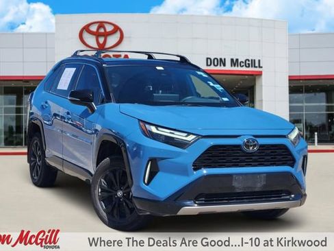 Certified 2025 Toyota RAV4 XSE AWD/4WD image 1