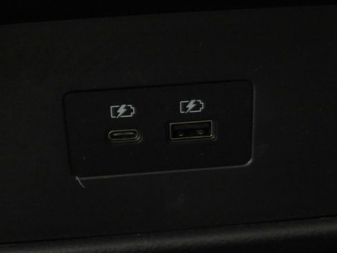 Used 2022 Nissan Rogue SV w/ SV Premium Package image 53