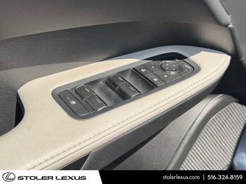 Used 2023 Lexus RX 350 Premium w/ Accessory Package AWD/4WD image 22