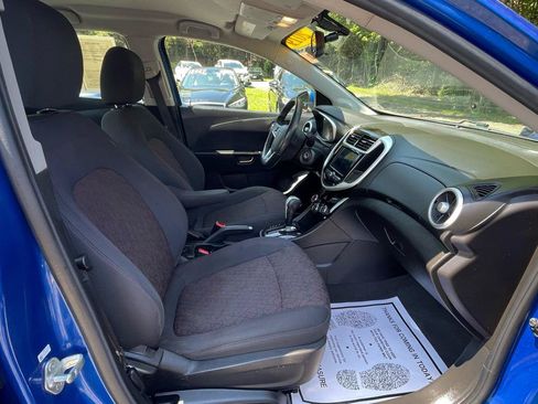 Used 2019 Chevrolet Sonic LT w/ RS Package FWD image 28