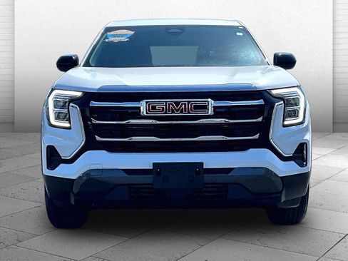 Used 2025 GMC Terrain Elevation AWD/4WD image 2