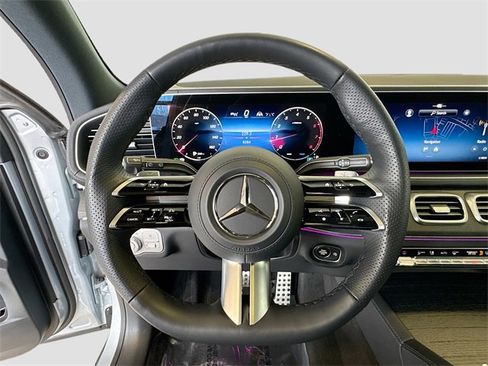 Certified 2025 Mercedes-Benz GLS 450 4MATIC image 11