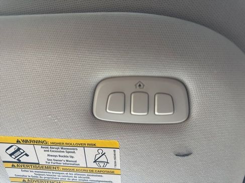 Used 2025 Ford Expedition Active image 46