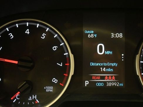 Used 2019 Toyota RAV4 LE w/ All Weather Liner Package AWD/4WD image 16