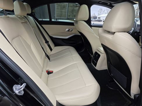 Used 2023 BMW 330i Sedan w/ Driving Assistance Package image 28