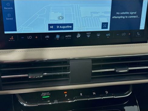 New 2026 Lincoln Corsair Premiere FWD image 17