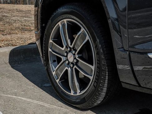 Used 2018 GMC Acadia Denali w/ Technology Package image 65