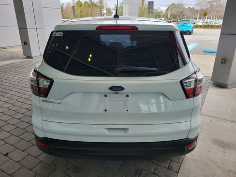 Used 2017 Ford Escape S image 5