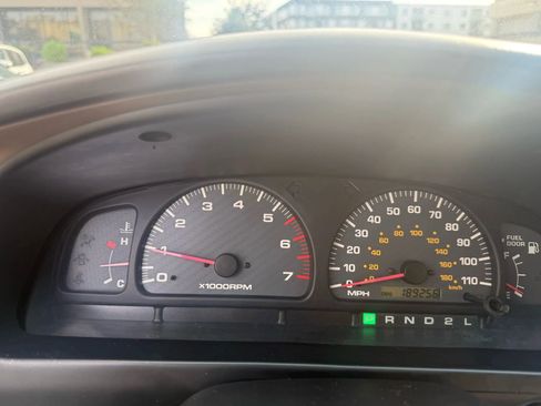 Used 2000 Toyota 4Runner SR5 image 16