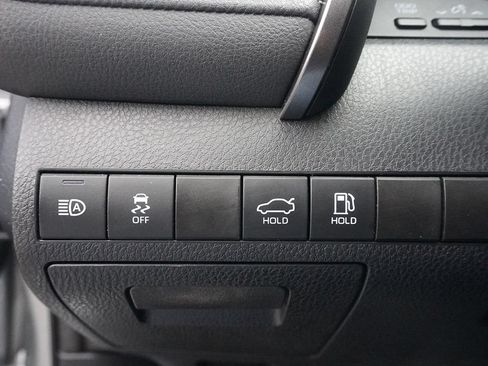Used 2022 Toyota Camry SE w/ Convenience Package FWD image 26