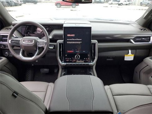 New 2026 GMC Yukon Elevation image 12