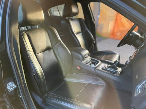 Used 2020 Dodge Charger SXT w/ Leather Interior Group RWD image 19