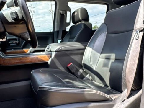 Used 2019 Chevrolet Silverado 2500 High Country AWD/4WD image 26