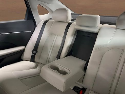 Certified 2025 Hyundai Sonata SEL AWD/4WD image 27