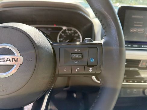 Certified 2021 Nissan Rogue SV w/ Premium Package image 23