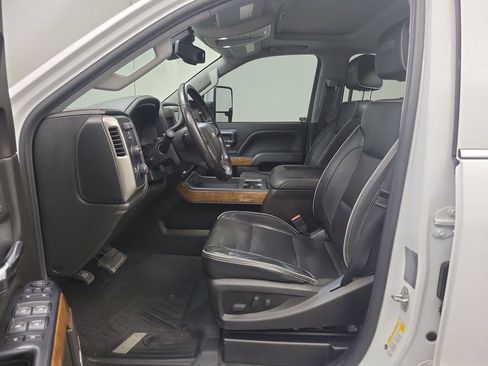 Used 2019 Chevrolet Silverado 3500 High Country w/ Duramax Plus Package image 5