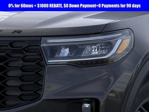 New 2025 Ford Explorer ST-Line w/ Premium Package image 18