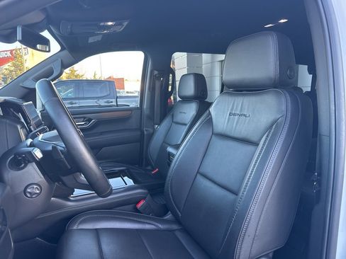 Used 2025 GMC Yukon Denali image 15