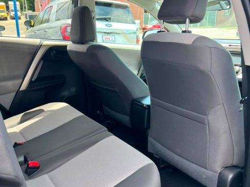 Used 2013 Toyota RAV4 LE AWD/4WD image 25