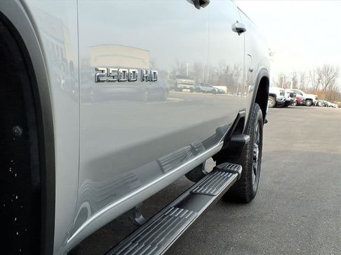 Used 2021 Chevrolet Silverado 2500 LT w/ Convenience Package image 34