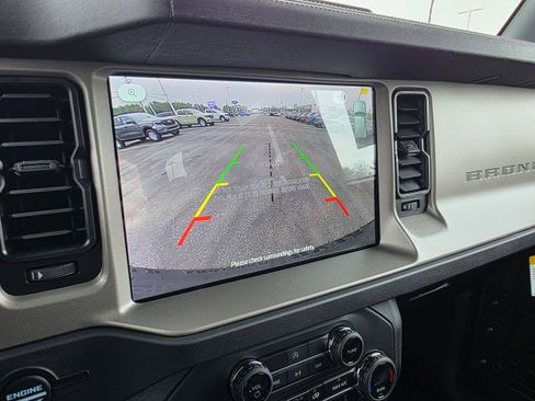 New 2025 Ford Bronco Outer Banks w/ Sasquatch Package AWD/4WD image 27