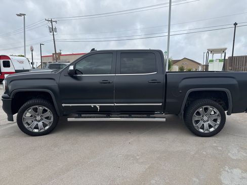 Used 2017 GMC Sierra 1500 Denali image 6