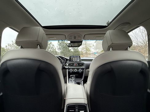 Used 2020 Genesis G70 3.3T w/ Elite Package image 38