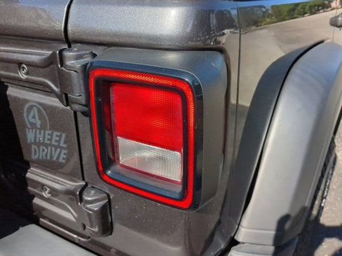 Used 2021 Jeep Wrangler Unlimited Sport image 11