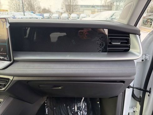 New 2026 Volkswagen Tiguan SE AWD/4WD image 40