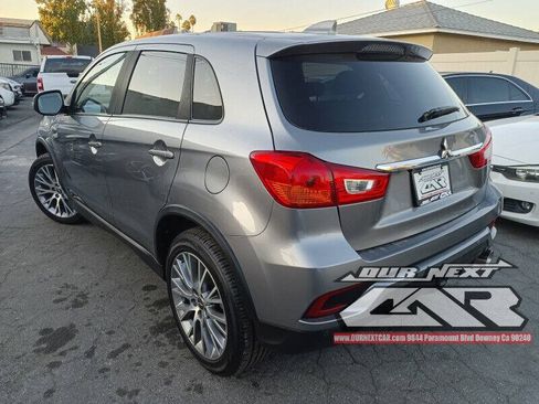Used 2018 Mitsubishi Outlander Sport ES FWD image 2