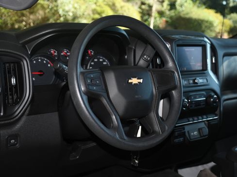 Used 2021 Chevrolet Silverado 1500 Custom image 8