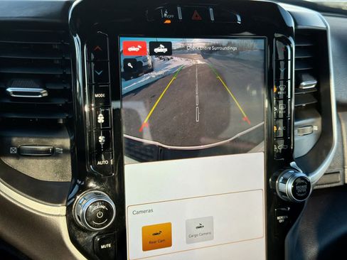 Used 2023 RAM 2500 Big Horn w/ Level 2 Equipment Group image 30