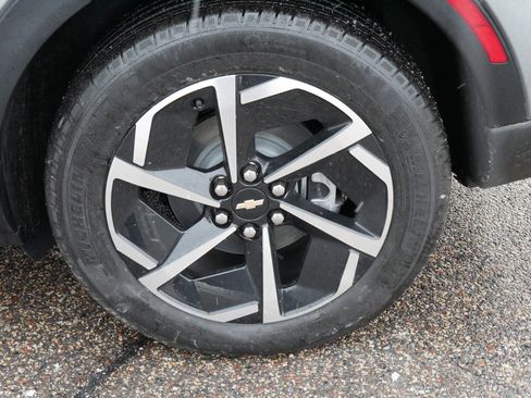 New 2026 Chevrolet Equinox EV LT image 6