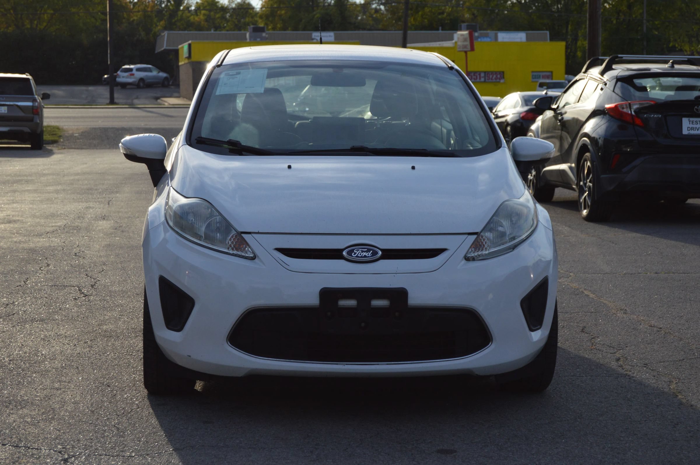Used 2013 Ford Fiesta SE w/ Super Fuel Economy Pkg FWD image 3