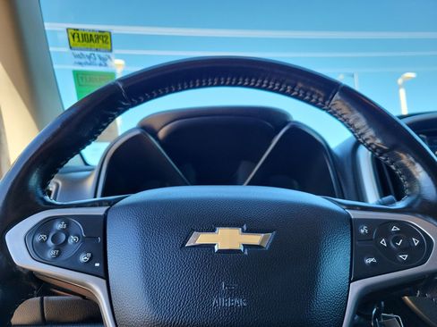 Used 2019 Chevrolet Colorado ZR2 w/ Colorado ZR2 Bison Edition image 18