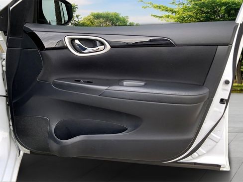 Used 2019 Nissan Sentra SV image 24