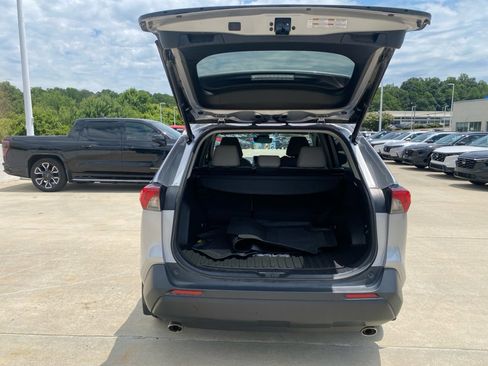 Used 2023 Toyota RAV4 XLE w/ Convenience Package FWD image 18