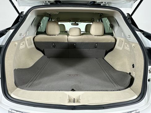 Used 2018 Nissan Murano SV image 28