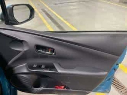 Used 2022 Toyota Prius Prime LE image 14