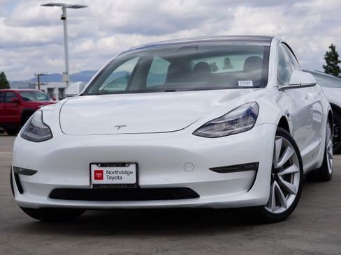 Used 2019 Tesla Model 3 Long Range image 3