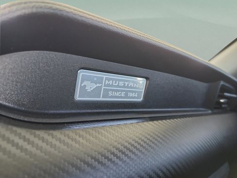 Used 2016 Ford Mustang Coupe RWD image 24