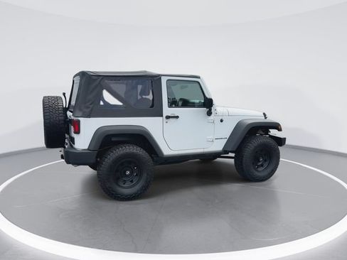 Used 2017 Jeep Wrangler Sport AWD/4WD image 9