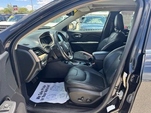 Used 2015 Jeep Cherokee Limited w/ Luxury Group AWD/4WD image 9