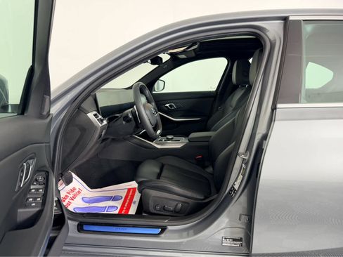 Certified 2025 BMW 330i xDrive Sedan w/ Convenience Package image 12