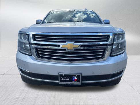 Used 2018 Chevrolet Suburban Premier AWD/4WD image 2