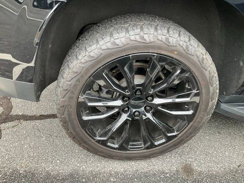 Used 2021 GMC Yukon SLT image 12