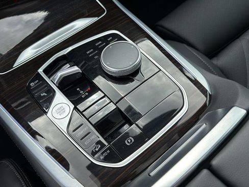 Certified 2025 BMW X5 xDrive40i w/ Parking Assistance Package image 14