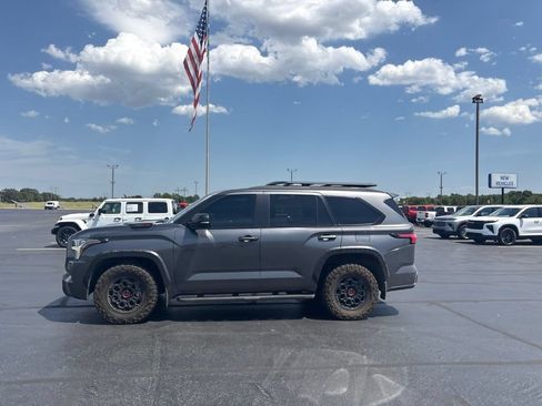 Used 2024 Toyota Sequoia TRD Pro AWD/4WD image 2