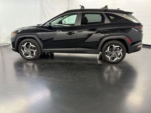 Used 2022 Hyundai Tucson SEL w/ Convenience + Premium Package image 2