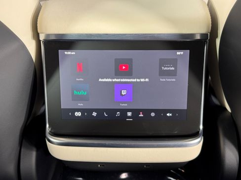 Used 2022 Tesla Model S image 37